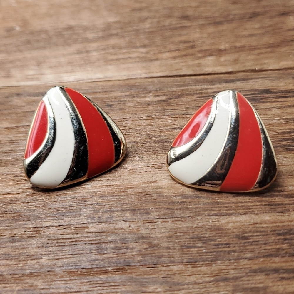 E461 red and white enamel swirl earrings vintage